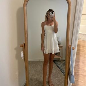 HELLOMOLLY White Sundress